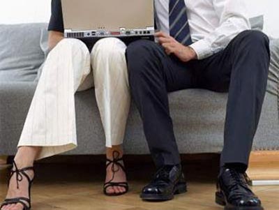 Làm sao để từ chối “tình ý” của sếp mà không ảnh hưởng đến công việc