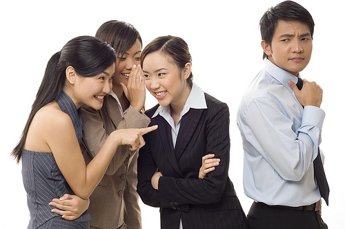 Xử lý tình huống xấu nơi công sở