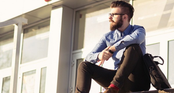 “Đẹp trai không bằng chai mặt”: Bí quyết tán gái tưởng lỗi thời hóa ra lại là chiến lược “sống còn” đối với dân sales