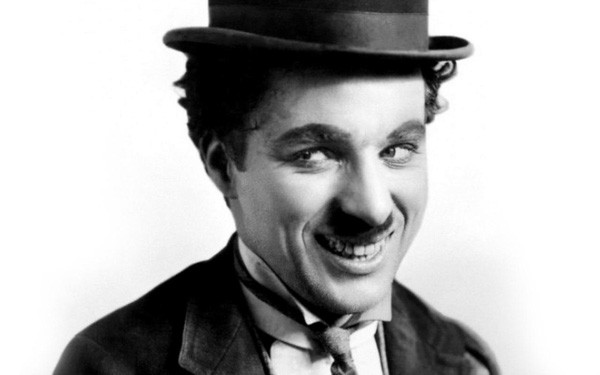 Biểu tượng của nụ cười Charles Chaplin: Khó khăn đến mấy cứ hãy mỉm cười