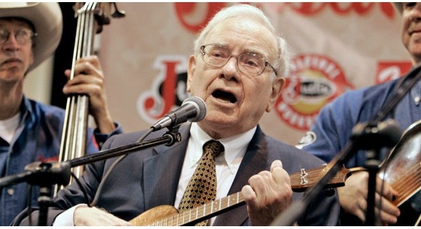 5 điều tỷ phú Warren Buffett làm mỗi ngày ai cũng có thể thực hiện