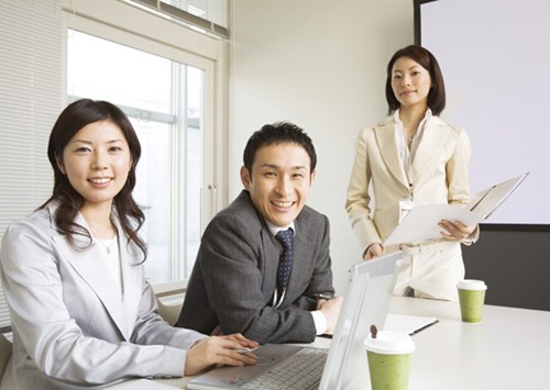Để nhân viên kính nể và yêu mến