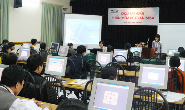 Đào tạo tập trung phần mềm kế toán doanh nghiệp vừa và nhỏ tại Hà Nội tháng 11 năm 2008