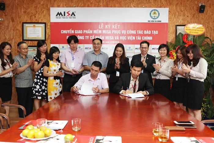 MISA ký kết chuyển giao phần mềm MISA với Học viện Tài chính