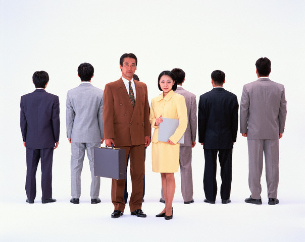 Nỗi niềm công sở	 biết tỏ cùng ai?