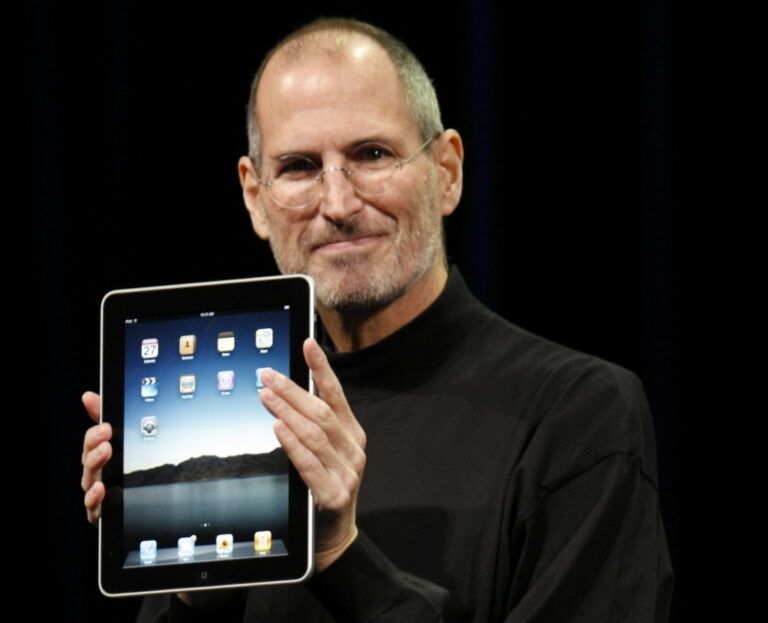 Bí mật để có được bài thuyết trình hoàn hảo như Steve Jobs