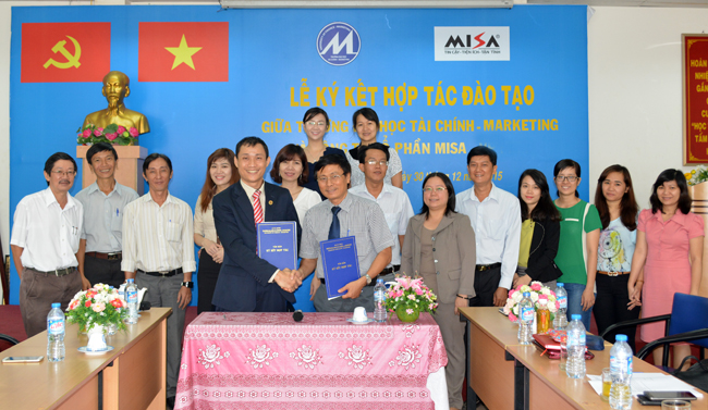 MISA ký kết HTĐT với trường ĐH Tài chính Marketing