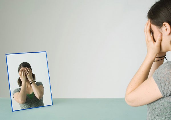 Chân dung kẻ chuyên gây phiền nhiễu nơi công sở