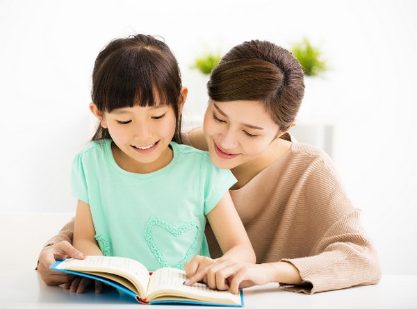 Học tiếng Anh hiệu quả theo cách con trẻ học làm quen với tiếng mẹ đẻ