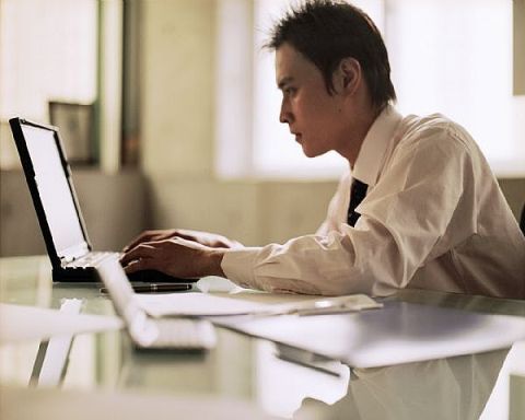 Học để làm và làm chuyên nghiệp