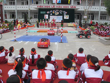 Kế hoạch Tổ chức phong trào thi đua bảo đảm trật tự, an toàn giao thông trong ngành Giáo dục giai đoạn 2016-2020