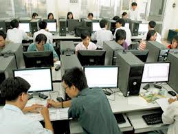 Sinh viên IT kiếm tiền thật từ thế giới ảo