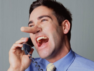 Nhân viên văn phòng hay nói dối vì sao?
