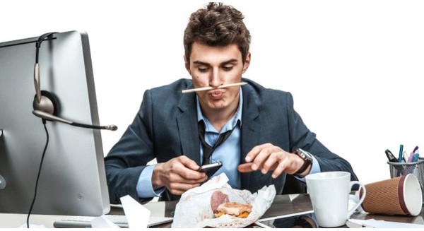 Những lý do bạn nên cân nhắc lại khi muốn đuổi việc nhân viên lười