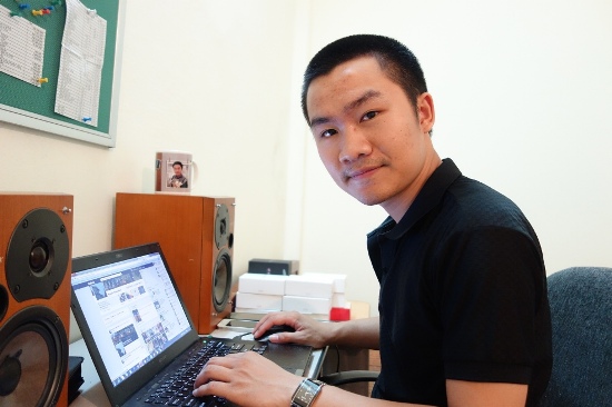 Ông chủ sinh viên buôn điện thoại, doanh thu đạt tiền tỷ mỗi tháng