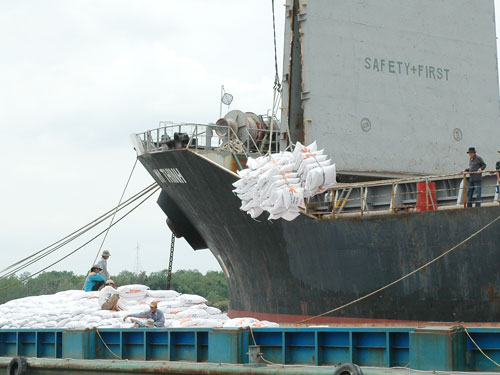Xuất khẩu gạo tăng mạnh