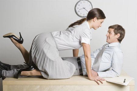 Dấu hiệu sếp đang để ý bạn