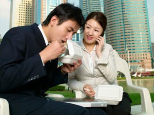 Họa khôn lường từ tình công sở