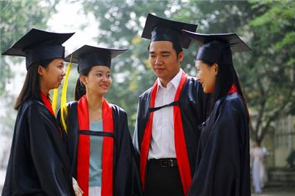 Tân cử nhân băn khoăn về kinh nghiêm của mình