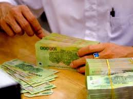 Thưởng Tết 2013: Kẻ chắc có, người lo… không