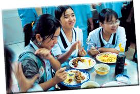 Tổ chức bữa trưa kết hợp bàn việc kinh doanh?