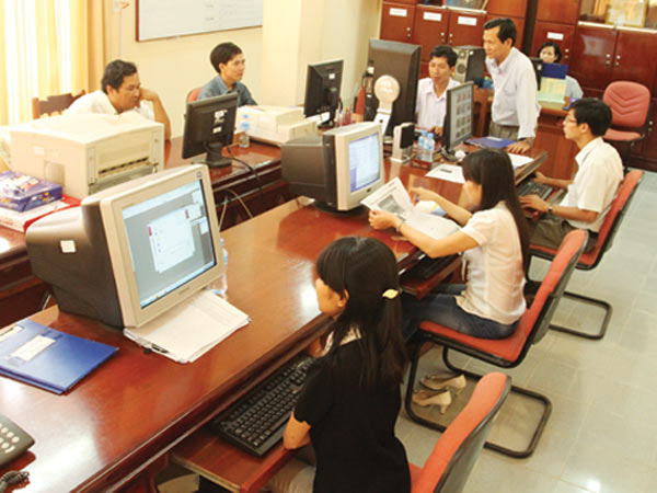 Đừng biến mình thành trò “mua vui” ở công sở