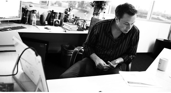 Trở thành tỷ phú nhờ không ngừng học tập, Elon Musk đã làm thế nào?